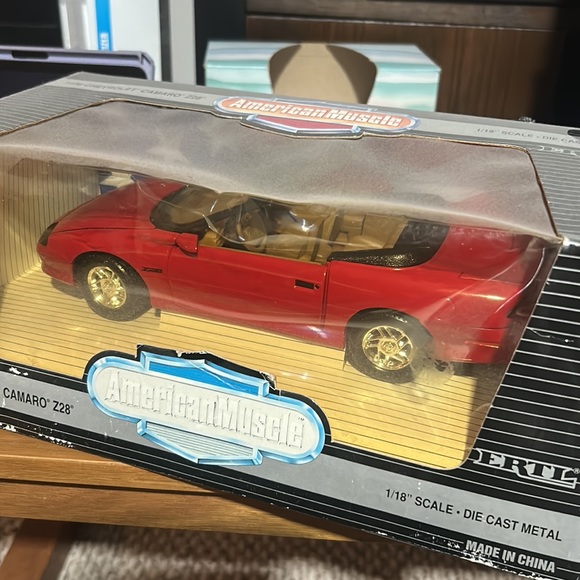 1996 CHEVROLET 96 CAMARO Z28 RED - Picture 2 of 2